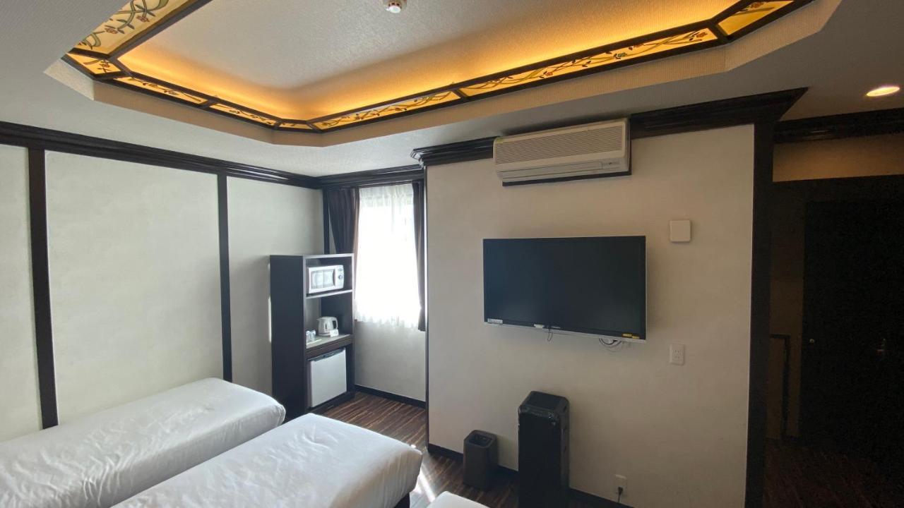 Ginowan Crystal Hotel Zewnętrze zdjęcie