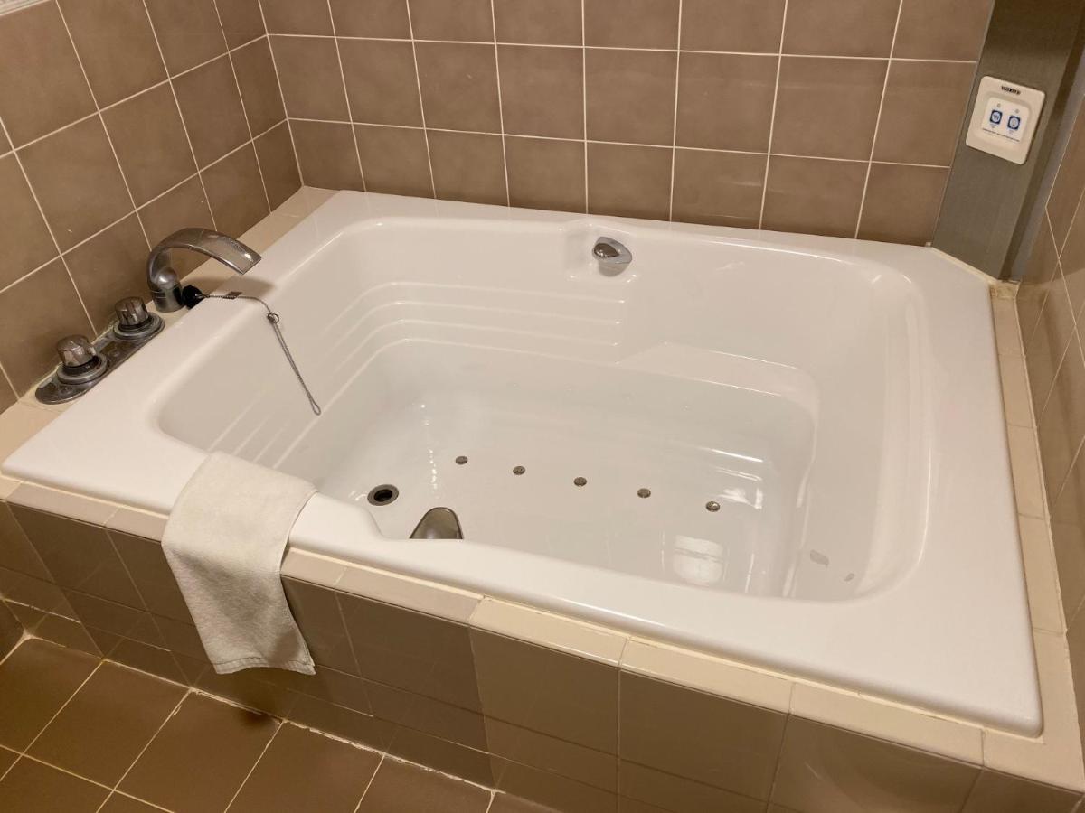 Ginowan Crystal Hotel Zewnętrze zdjęcie